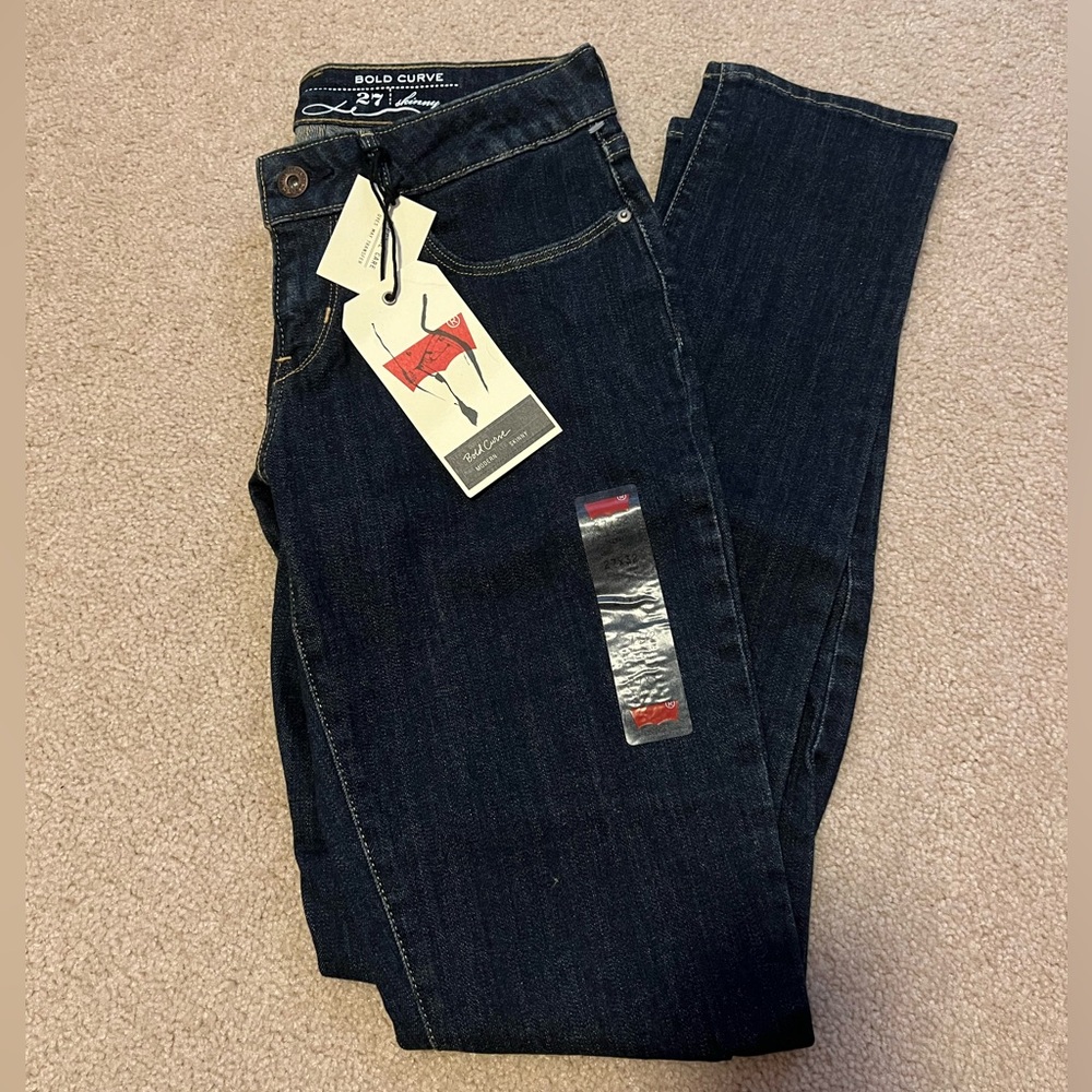 NWT Levi’s curvy skinny jeans